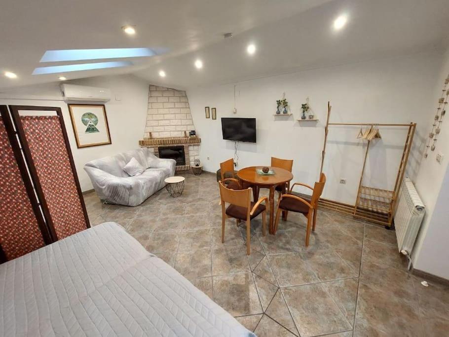 Appartement La Buhardilla. Aparcamiento Exterior Privado à Teruel Extérieur photo